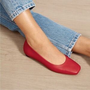 Everlane 90’s Square Toe Flat in Scarlet Red